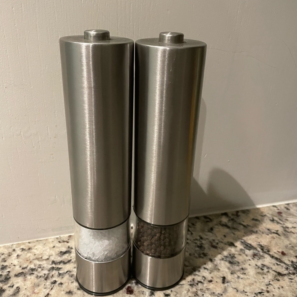 Electric (battery) Salt and Pepper Grinder